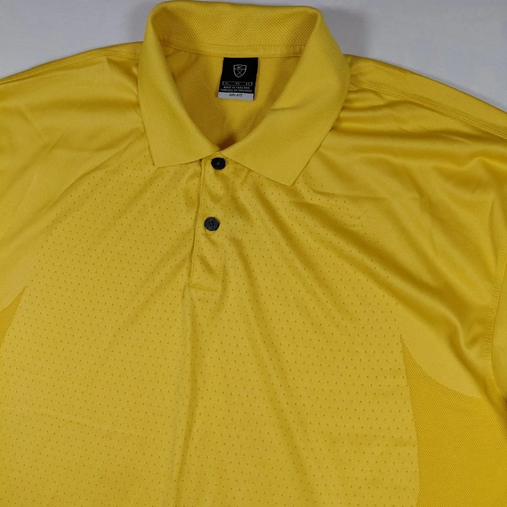 Nike Golf‎ Mens XL Yellow Dri-Fit Short Sleeve Perforated Polo Shirt RN56323